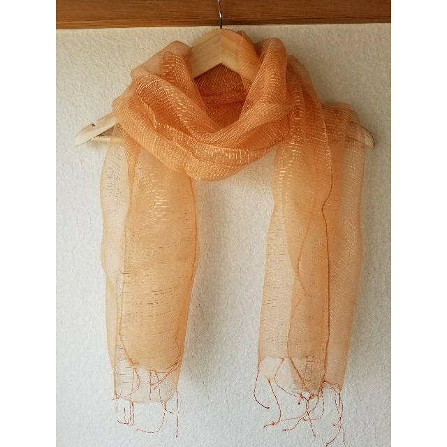 【匿名配送】シルクコットンスカーフ　オレンジ レディースのファッション小物(バンダナ/スカーフ)の商品写真