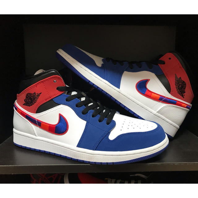 NIKE(ナイキ)のnike  air jordan1 mid se！ジョーダン メンズの靴/シューズ(スニーカー)の商品写真