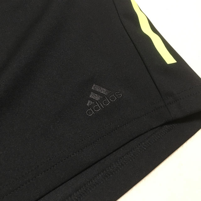 adidas(アディダス)の新品　アディダス　ハーフパンツ  ショートパンツ　レディース　ブラック　黒　S レディースのパンツ(ハーフパンツ)の商品写真