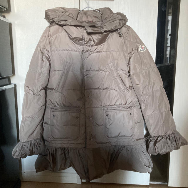 MONCLER(モンクレール)のモンクレール サカイコラボ希少カラー レディースのジャケット/アウター(ダウンコート)の商品写真