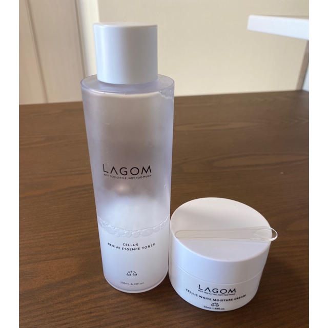 LAGOM(ラーゴム)のラゴム LAGOM エッセンストナー　ホワイトモイスチャークリーム コスメ/美容のスキンケア/基礎化粧品(化粧水/ローション)の商品写真