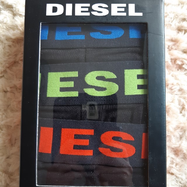 DIESEL(ディーゼル)のDIESELボクサーパンツ　3枚セット メンズのアンダーウェア(ボクサーパンツ)の商品写真