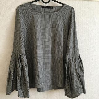 ザラ(ZARA)のZARA トップス(シャツ/ブラウス(長袖/七分))