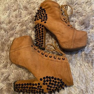 ジェフリーキャンベル(JEFFREY CAMPBELL)のジェフリーキャンベル  トゲトゲ　スタッズ　ブーツ(ブーツ)