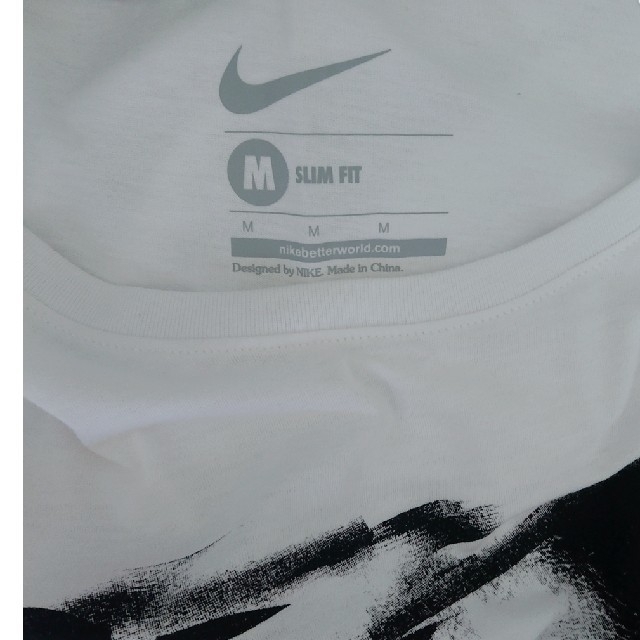 NIKE(ナイキ)のNIKE■Tシャツ(ホワイト) レディースのトップス(Tシャツ(半袖/袖なし))の商品写真