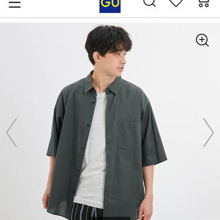 ジーユー(GU)のGU ルーズフィットシャツ　ダークグリーンSサイズ【完売品】(シャツ)