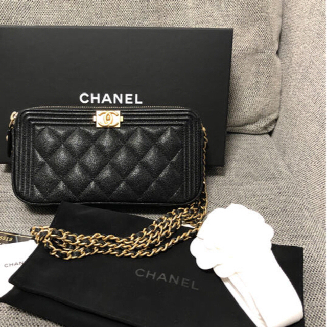 クラッチバッグBOY CHANEL ボーイ シャネル チェーンウォレット　クラッチ