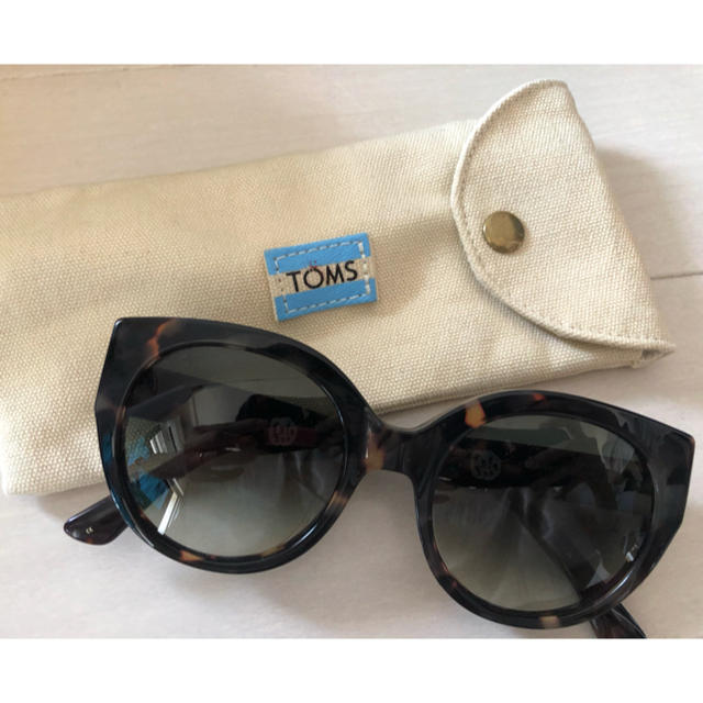 TOMS(トムズ)のTOMS サングラス レディースのファッション小物(サングラス/メガネ)の商品写真