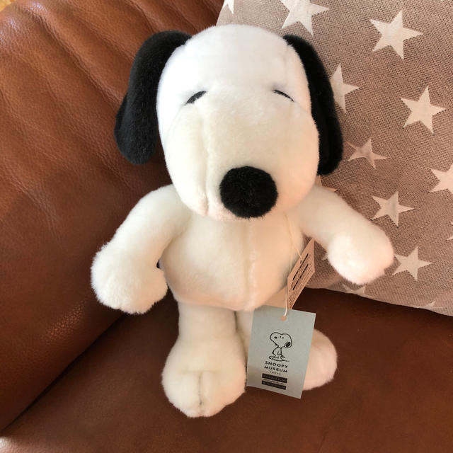 SNOOPY(スヌーピー)のスヌーピーミュージアム ぬいぐるみ エンタメ/ホビーのおもちゃ/ぬいぐるみ(ぬいぐるみ)の商品写真