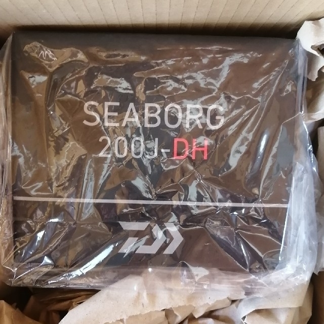 2022人気の DAIWA - 新品未開封 ダイワ 20シーボーグ 200J-DH 右