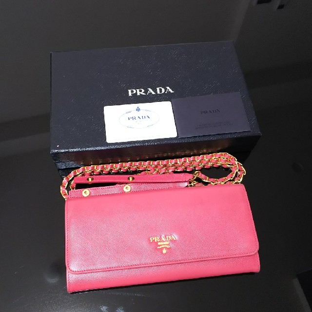 ゆうまま様専用 PRADA チェーンウォレット 長財布 売れ筋商品 9360円