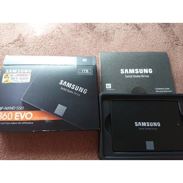 SAMSUNG(サムスン)のSamsung SSD 1TB 860 EVO　 スマホ/家電/カメラのPC/タブレット(PCパーツ)の商品写真