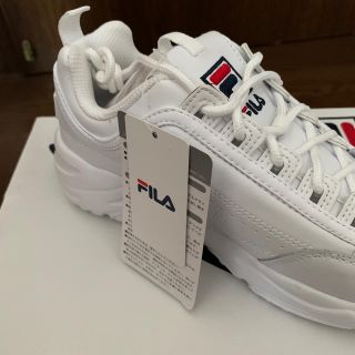 FILA - FILA フィラ DISTRACER SCRIPT F05460125の通販 by