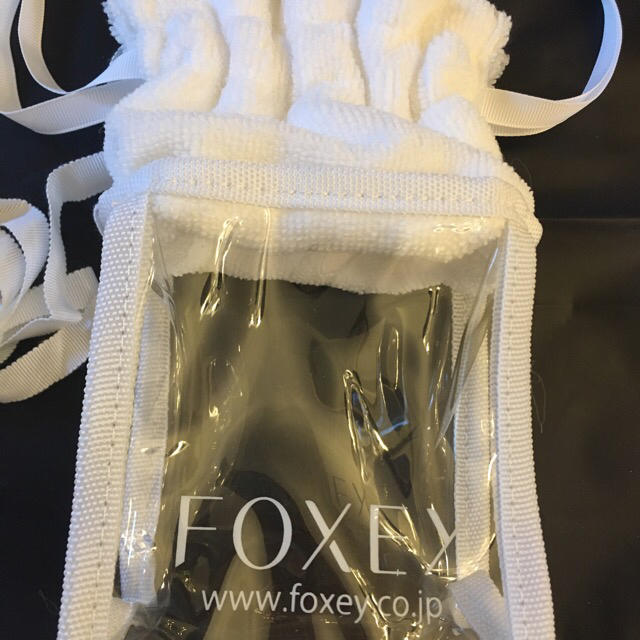 FOXEY(フォクシー)の★ 未使用 ２点セット FOXY DAISYLIN ノベルティ ポーチ バッグ レディースのファッション小物(ポーチ)の商品写真