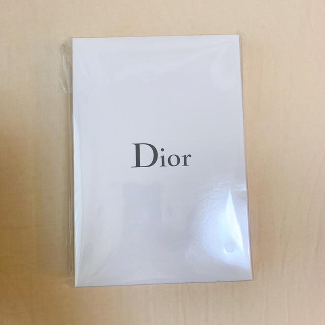 Dior(ディオール)のDior ピンク　ノート　非売品 インテリア/住まい/日用品の文房具(ノート/メモ帳/ふせん)の商品写真