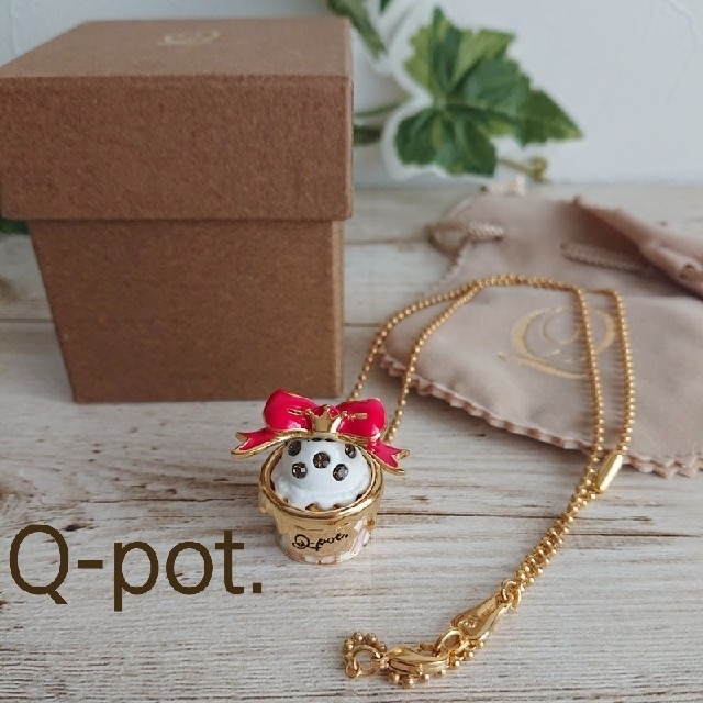 Q-Pot『Alice in Wonderland』チャームネックレス