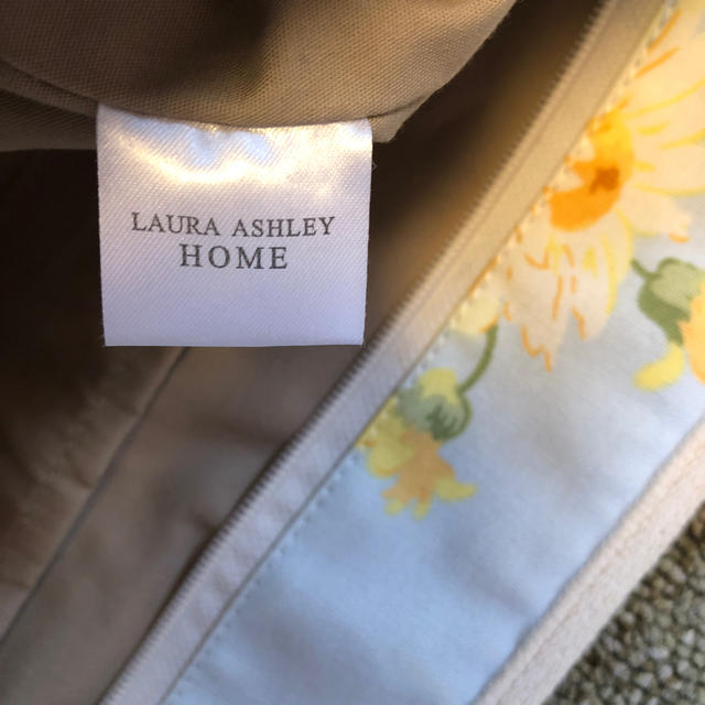 LAURA ASHLEY(ローラアシュレイ)のローラアシュレイ　布製トートバッグ レディースのバッグ(トートバッグ)の商品写真