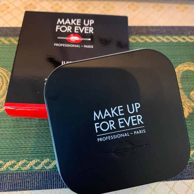 MAKE UP FOR EVER(メイクアップフォーエバー)のMakeup forever ウルトラHDプレストパウダー#01【6.2g】 コスメ/美容のベースメイク/化粧品(フェイスパウダー)の商品写真