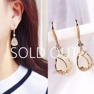 イエナ(IENA)のSALE◆インポートピアス◆1要コメント◆上品ラインストーンフラワー花びらピアス(ピアス)