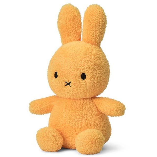 miffy(ミッフィー)の【ミッフィーぬいぐるみ】イエローテリータオル地23cm/オランダボントントイズ エンタメ/ホビーのおもちゃ/ぬいぐるみ(ぬいぐるみ)の商品写真