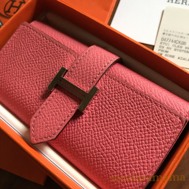 Hermes(エルメス)のエルメス　ベアン　4連キーケース　ローズアザレ レディースのファッション小物(キーケース)の商品写真