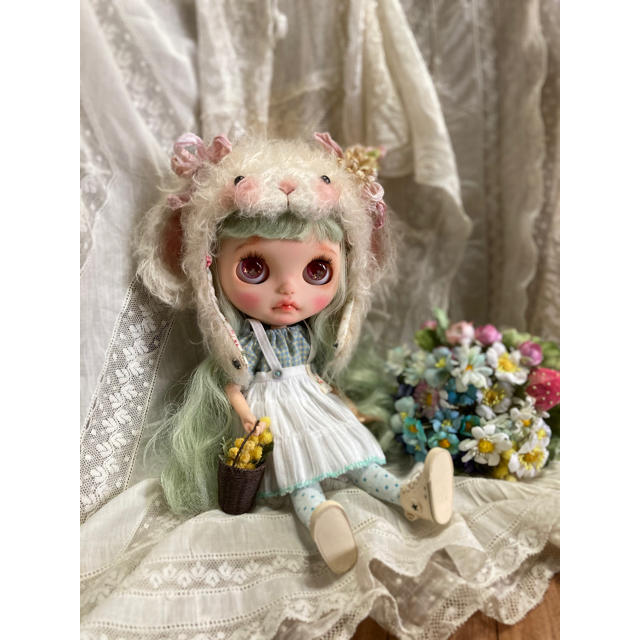 ミディブライス うさ耳帽子 顔付き