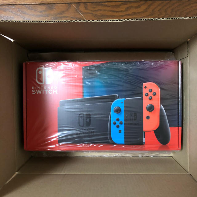 《新品》 Nintendo Switch 本体 ネオンブルー / ネオンレッド