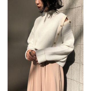 アメリヴィンテージ(Ameri VINTAGE)の&g'aime アシンメトリーショルダースリットニット(ニット/セーター)