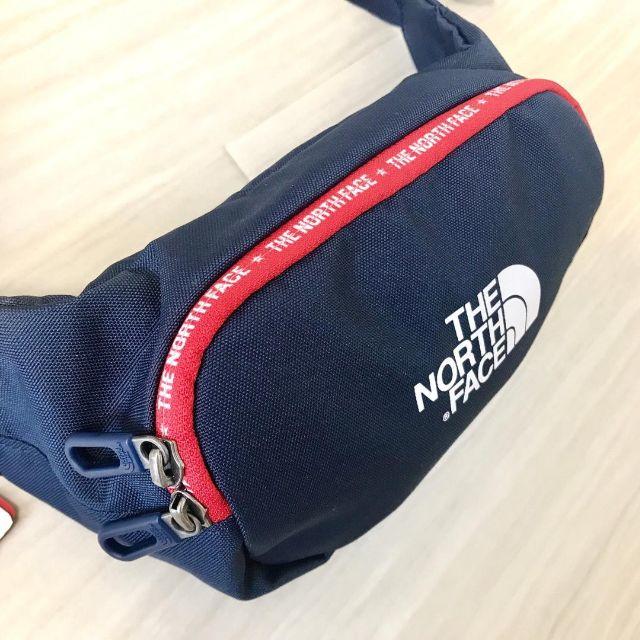 THE NORTH FACE(ザノースフェイス)の海外☆ ノースフェイス　ボディバッグ　ウエストポーチ　ネイビー レディースのバッグ(ボディバッグ/ウエストポーチ)の商品写真