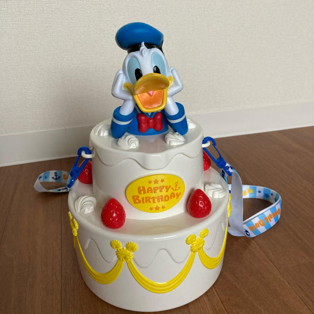 Disney(ディズニー)のドナルド　ポップコーンバケット　誕生日　ディズニー エンタメ/ホビーのおもちゃ/ぬいぐるみ(キャラクターグッズ)の商品写真