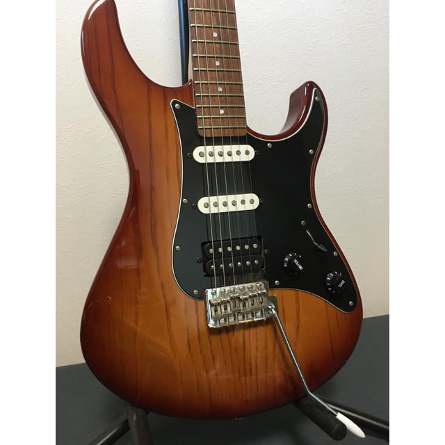 ヤマハ(ヤマハ)の最終価格　ヤマハ パシフィカ Fender Custom Shop製ピックアップ 楽器のギター(エレキギター)の商品写真