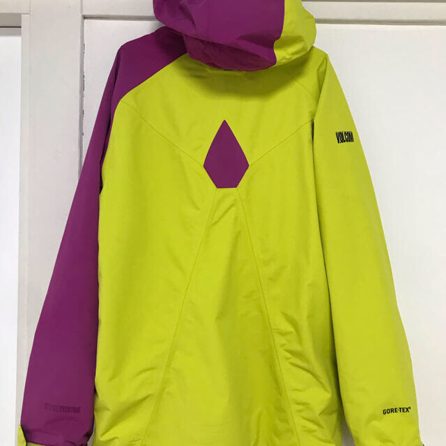 volcom(ボルコム)のボルコム　メンズM GORE-TEX スノーボードウェア スポーツ/アウトドアのスノーボード(ウエア/装備)の商品写真