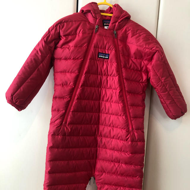 patagonia(パタゴニア)のpatagonia ジャンプスーツ カバーオール ダウン キッズ/ベビー/マタニティのベビー服(~85cm)(ジャケット/コート)の商品写真