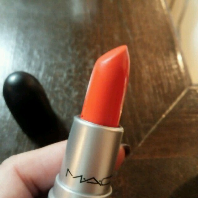 MAC(マック)のMACリップスティック オレンジ コスメ/美容のベースメイク/化粧品(口紅)の商品写真