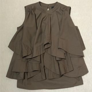 ナネットレポー(Nanette Lepore)の京苺杏委　様　コート、Paratiisi パラティッシ　フリル トップス(シャツ/ブラウス(半袖/袖なし))