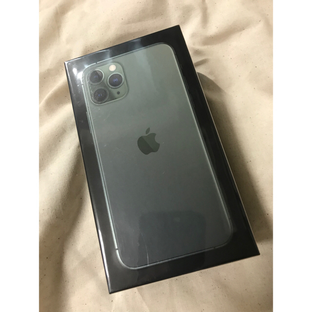 iPhone(アイフォーン)の【香港版】iPhone11 pro 256GB simフリー green スマホ/家電/カメラのスマートフォン/携帯電話(スマートフォン本体)の商品写真