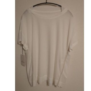 未使用品 モラビト カットソー