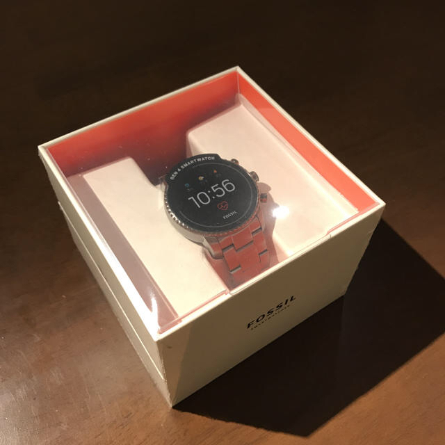 FOSSIL スマートウォッチ　EXPLORIST HR FTW4012J メンズの時計(腕時計(デジタル))の商品写真