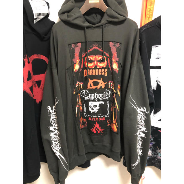 VETEMENTS パーカー　2020秋冬新作