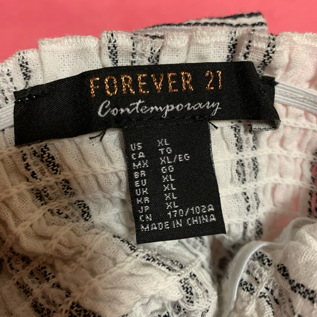 FOREVER 21(フォーエバートゥエンティーワン)のforever21 トップス レディースのトップス(タンクトップ)の商品写真