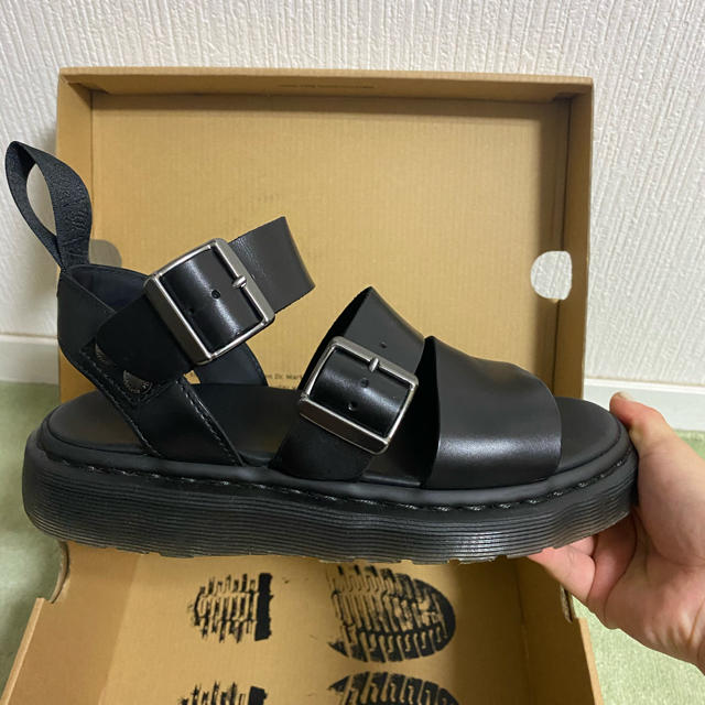 Dr.Martens(ドクターマーチン)のドクターマーチン レディースの靴/シューズ(サンダル)の商品写真