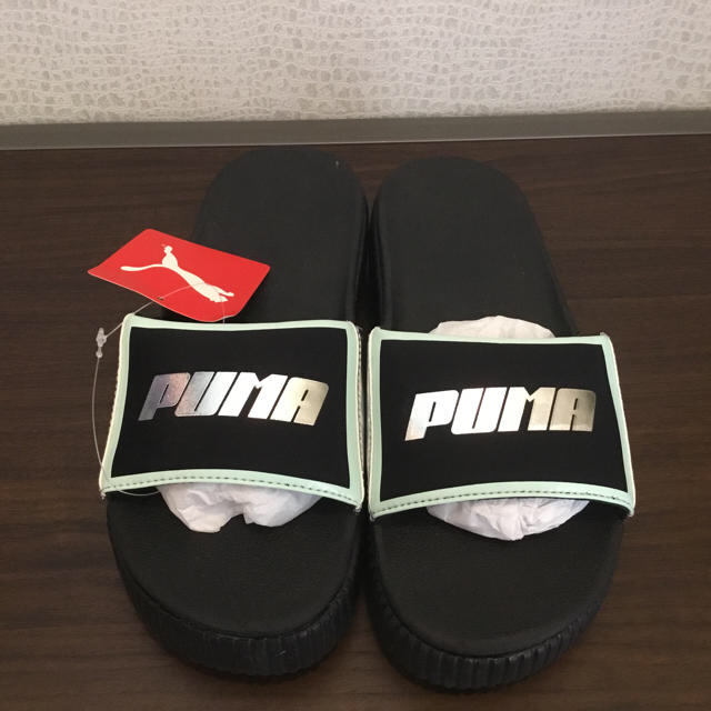 PUMA(プーマ)のPUMA 厚底サンダル 24cm レディースの靴/シューズ(サンダル)の商品写真