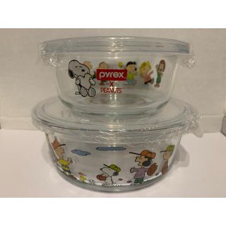 パイレックス(Pyrex)のパイレックス　スヌーピー　耐熱ガラス容器　フタ付きタッパー　ラウンド2個セット(その他)