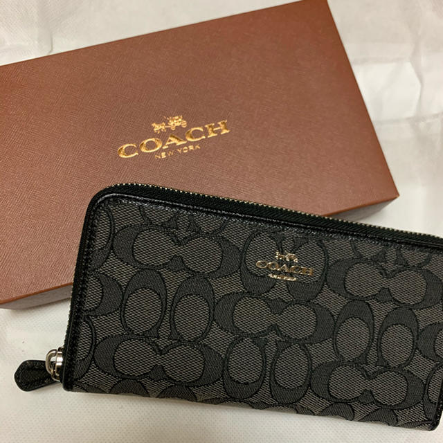 coach 財布 箱あり