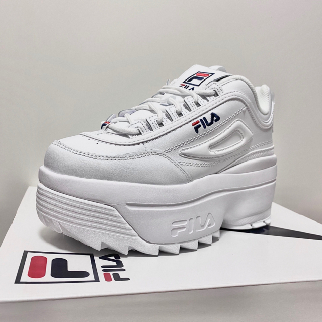 新品 FILA DISRUPTOR 2 WEDGE 23.5 厚底スニーカー　白