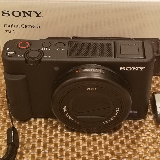 SONY VLOGCAM ZV-1