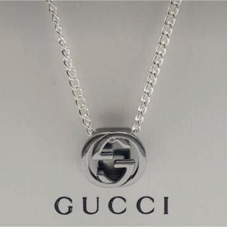 グッチ(Gucci)のGUCCI ネックレス チャーム ブラックメタル(ネックレス)