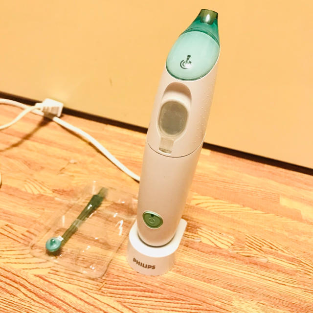 PHILIPS(フィリップス)のPHILIPS Sonicare エアーフロス　ソニッケアー　デンタルウォッシュ コスメ/美容のオーラルケア(歯ブラシ/デンタルフロス)の商品写真