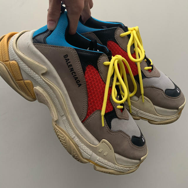 Balenciaga(バレンシアガ)の国内正規品　BALENCIAGA TRIPLE S メンズの靴/シューズ(スニーカー)の商品写真