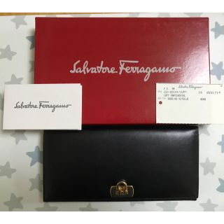 サルヴァトーレフェラガモ(Salvatore Ferragamo)の売り切り！廃盤希少！美品！フェラガモ 二つ折り 長財布 サイフ ガンチー二 黒(財布)